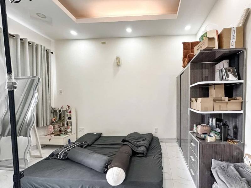 NHÀ 5 TẦNG TÔN ĐẢN QUẬN 4 – GIÁ CHỈ 5 TỶ – NGAY TRUNG TÂM – Ở NGAY HOẶC KHAI THÁC CHDV 3