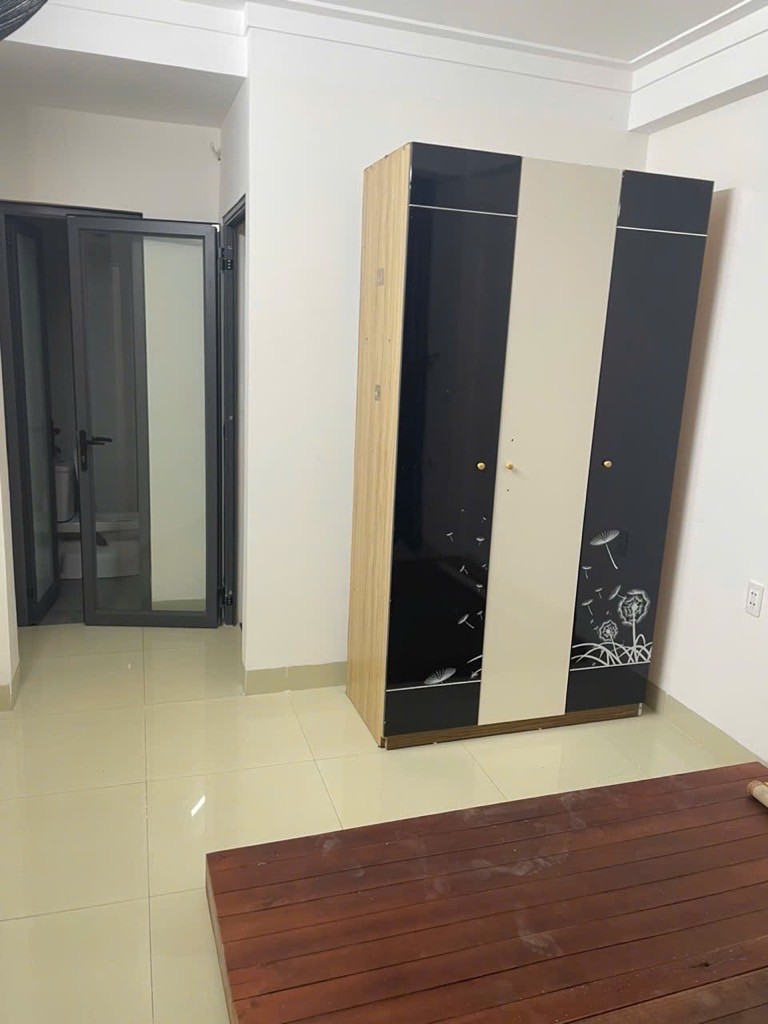 NGUYỄN VĂN LINH,LONG BIÊN 4.3tỷ 23m PHÂN LÔ NGÕ Ô TÔ,KINH DOANH,Ở,CHO THUÊ 3