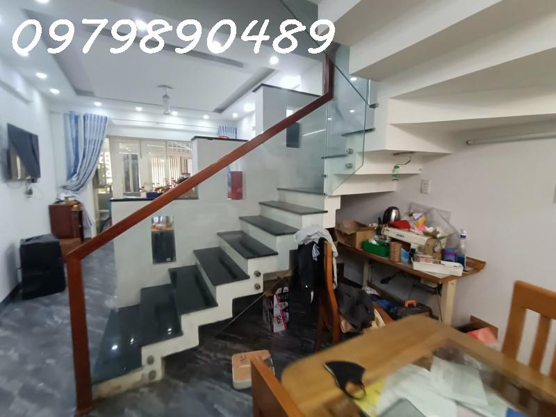 Cần bán nhà mặt tiền Nguyễn Chí Thanh - Hải Châu, 82 m2, 3  tầng, giá hơn 8 tỷ 3