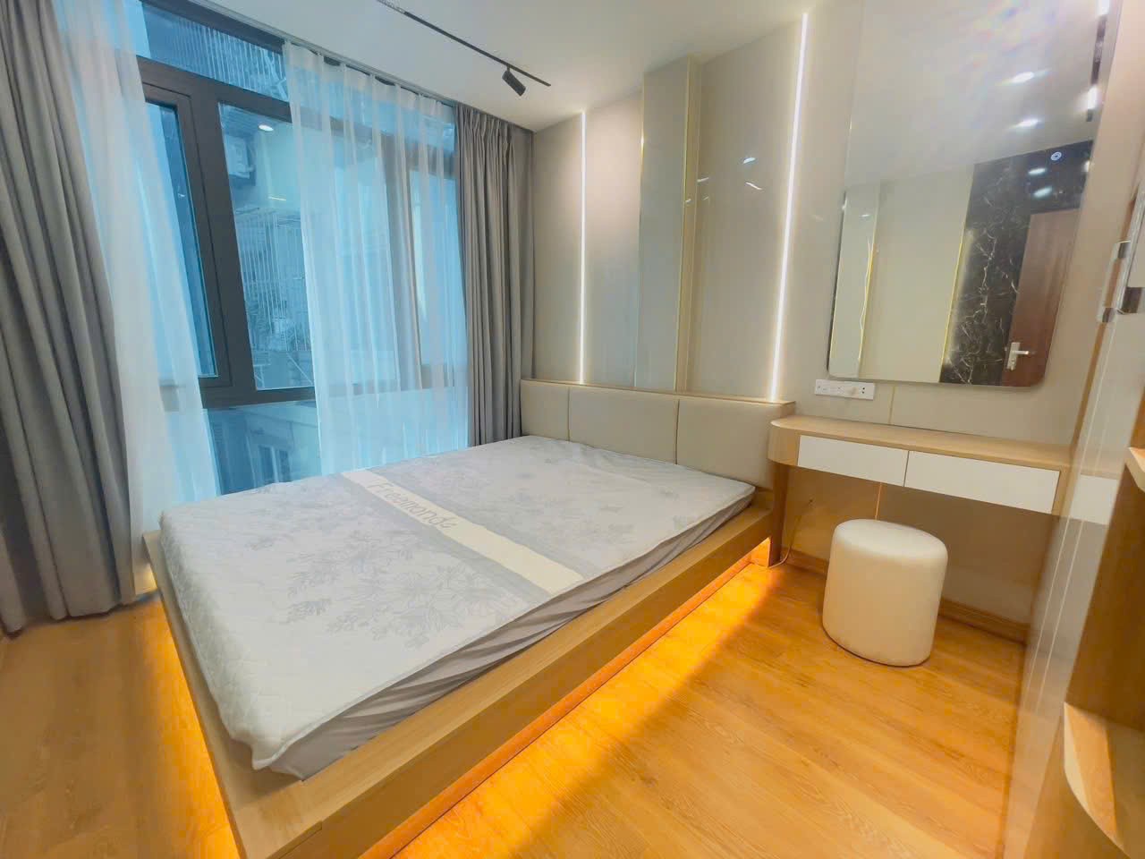 TRUNG TÂM CẦU GIẤY - TIỆN ÍCH NGẬP TRÀN - GẦN CHỢ - TTTM - 3 THOÁNG - NỘI THẤT XA HOA LUXURY 3