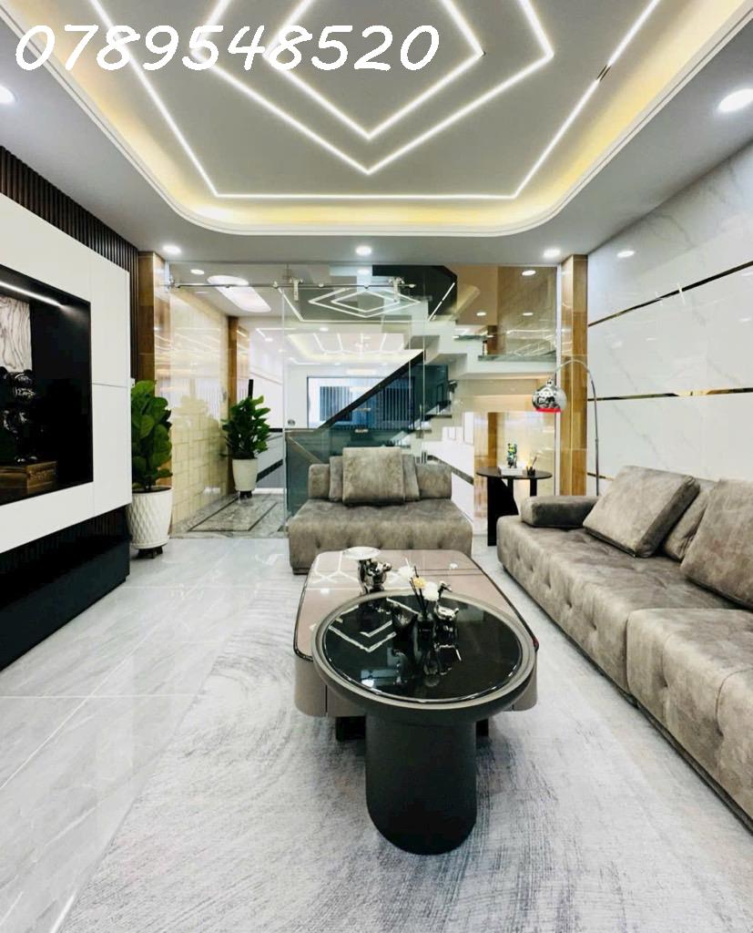 NHÀ 5 TẦNG CAO CẤP GẦN TÊN LỬA – KHU PHÂN LÔ ĐỒNG BỘ – FULL NỘI THẤT – SỔ HOÀN CÔNG 2025 3