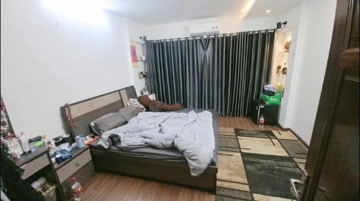 Tôi bán nhà khu DV Yên Nghĩa view công viên cạnh trường Phenikaa 54m2 chỉ 10.x tỷ. 0989626116 3