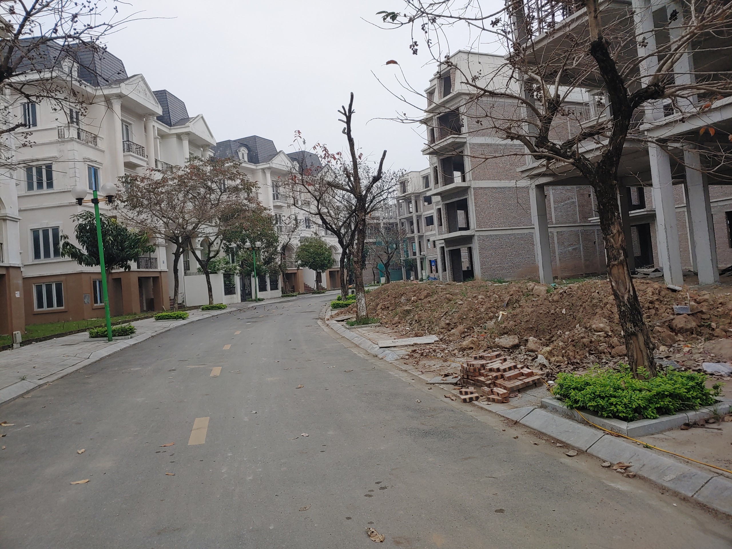 BÁN BIỆT THỰ NV11 HƯỚNG ĐN, MẶT ĐƯỜNG 24M KĐT LIDECO (0915458886) 2