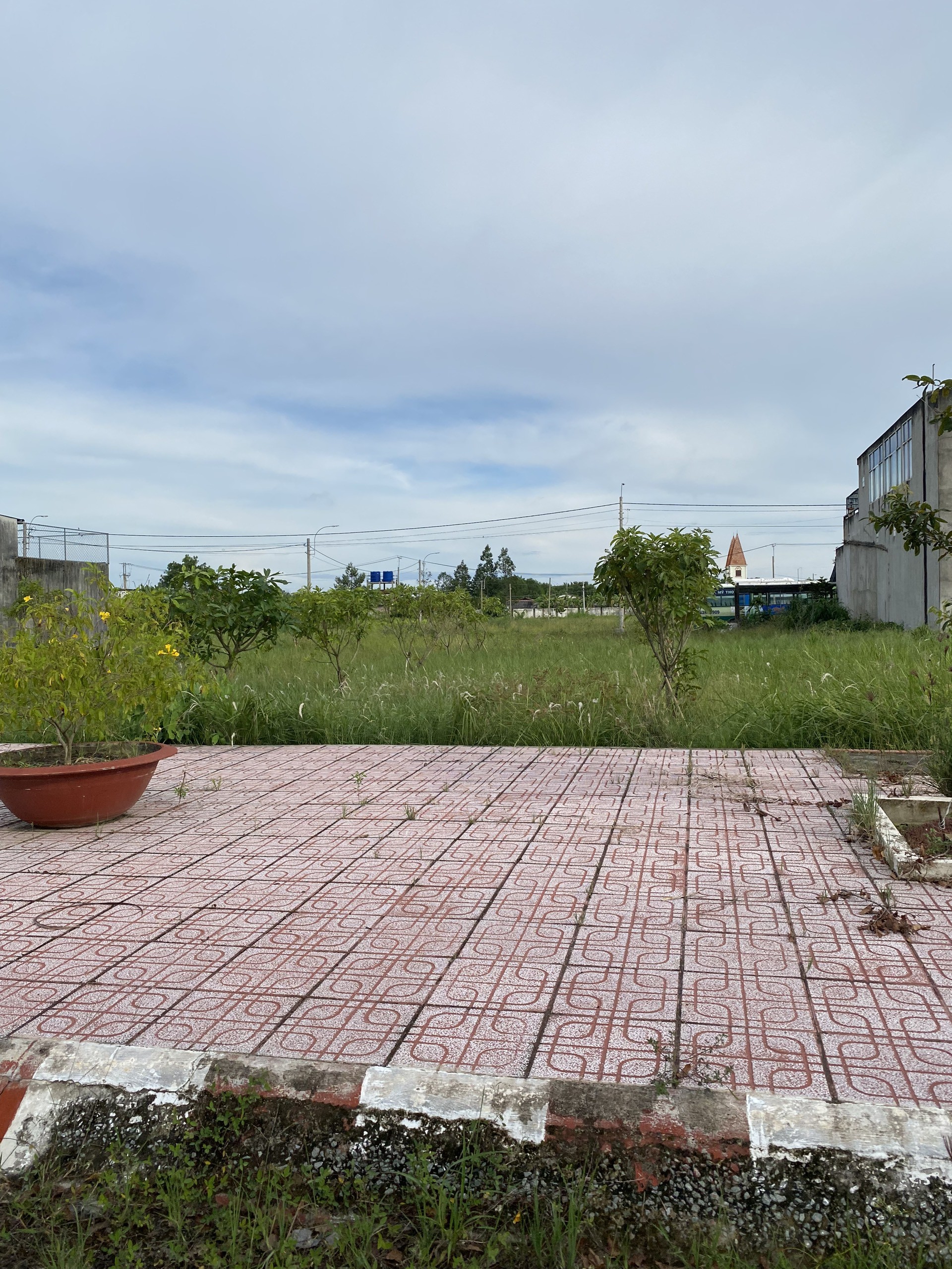 Đất nền kdc Phước Đông 100m2 giá bán lỗ 1 tỏi 350tr trục chính đs 1 4