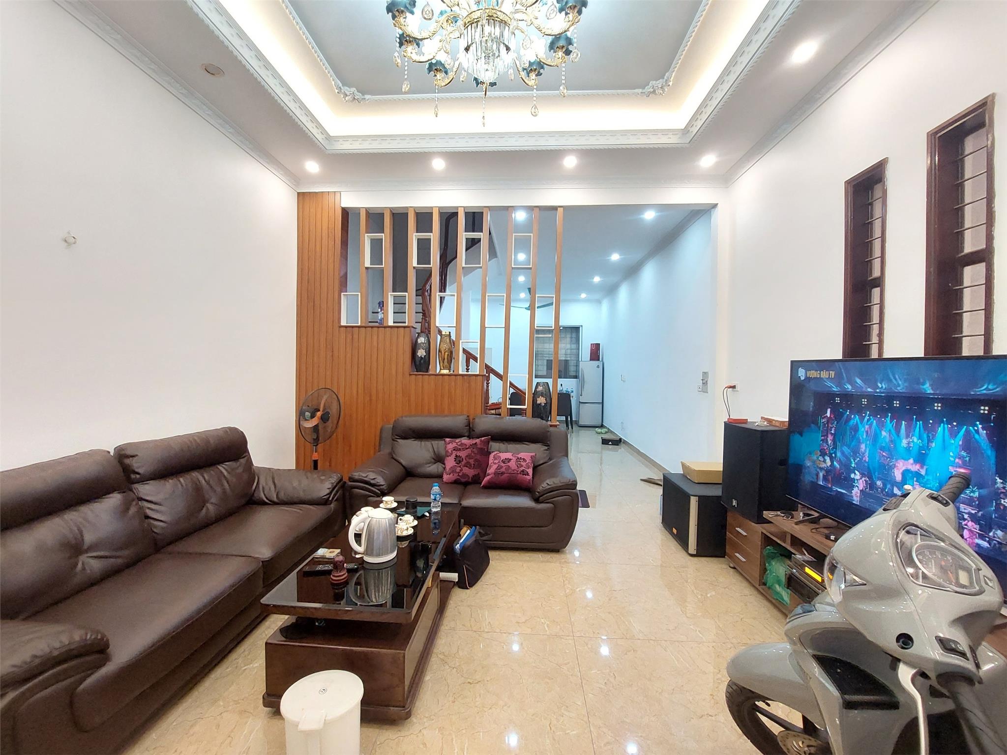 Bán nhà mặt phố Ngọc Lâm 68m2, 5 tầng, kinh doanh đỉnh, giá cực hiếm 4