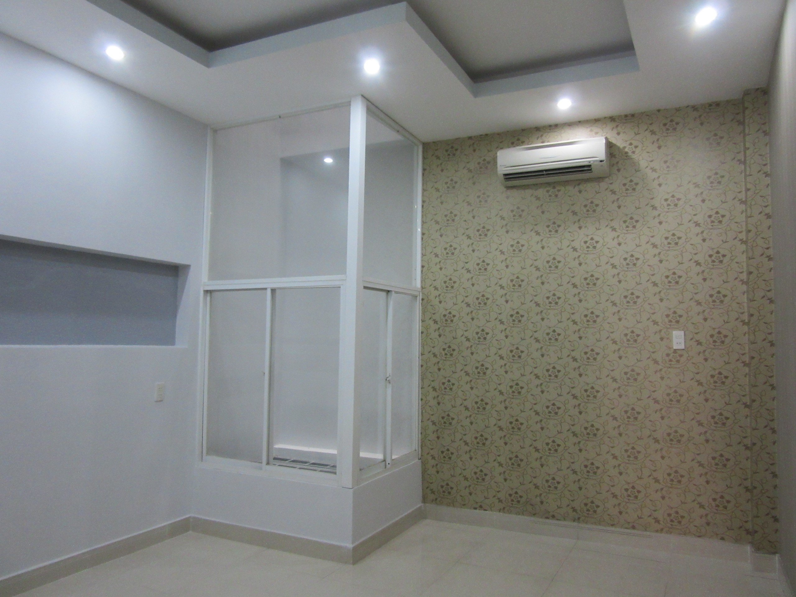 Cho thuê nhà đường Phan Huy Thực P.Tân Kiểng,Quận 7 dt 4x19m,2 lầu,4PN 2
