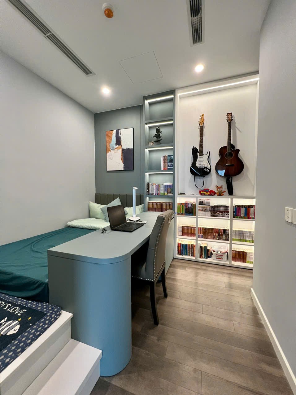 Cần bán Căn hộ chung cư đường Xuân Thủy, Phường Dịch Vọng Hậu, Diện tích 95m², Giá Thương lượng 2