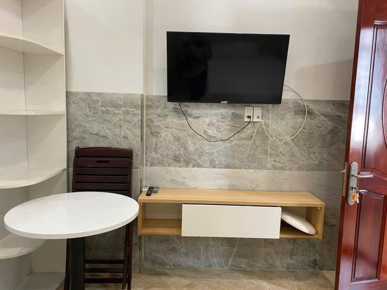 Cho thuê căn hộ đầy đủ nội thất ngay đường Phan Trung 5tr