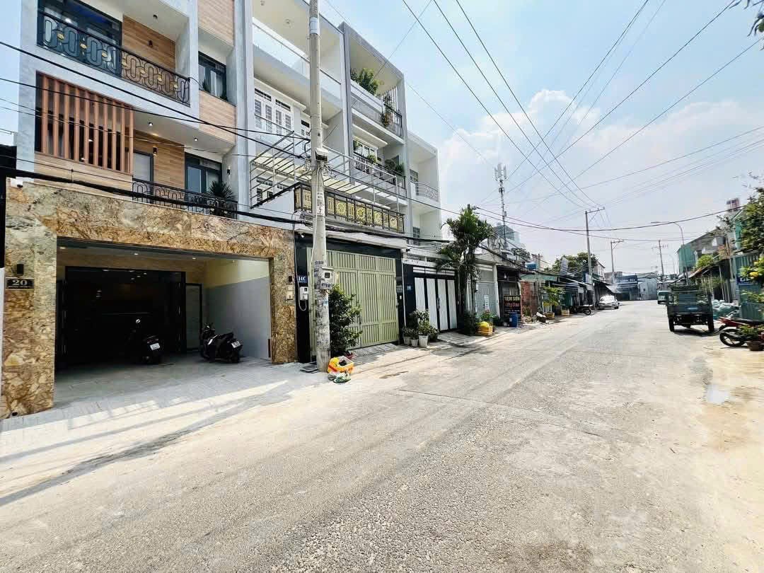 NHÀ MT NGUYỄN THỊ THƠI, Q.12 – GẦN CHỢ – GIÁ CHỈ 6,7 TỶ - SHR GIÁ TỐT 2