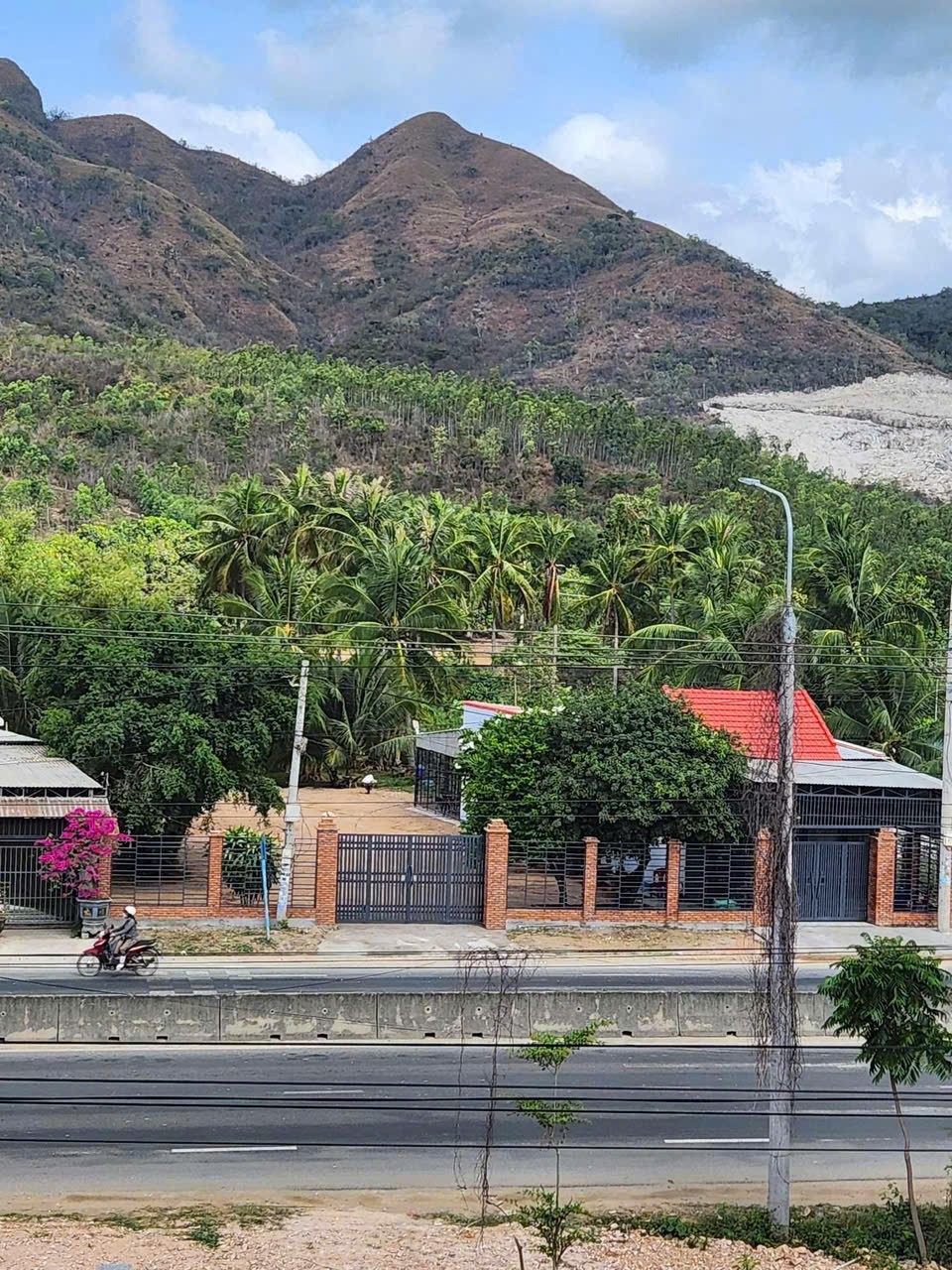 Cần bán Đất Xã Vạn Hưng, Vạn Ninh, Diện tích 1773m², Giá 13.3 Tỷ