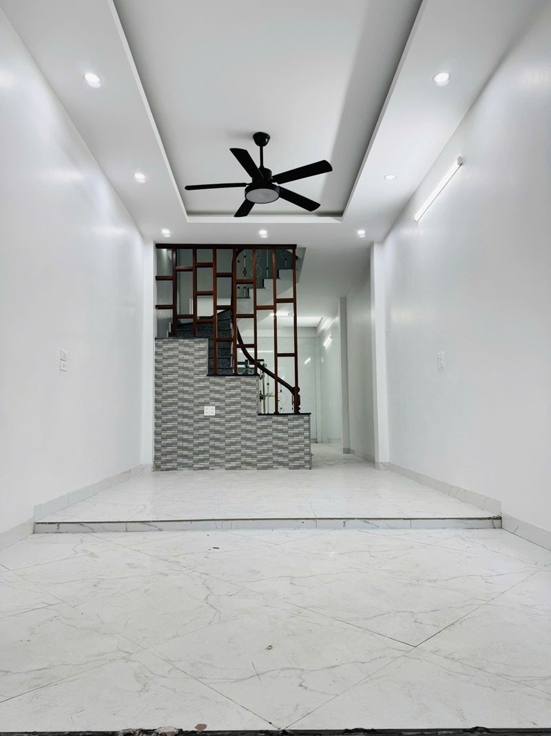 Bán Gấp Nhà 4,5 Tầng 48,2m2 Thạch Bàn - Ô Tô Tránh Gần Kề, Gần Chợ Đồng Dinh, Sổ Đỏ Sẵn Sàng! 5
