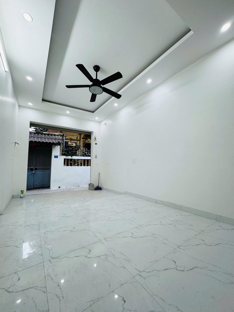 Bán Gấp Nhà 4,5 Tầng 48,2m2 Thạch Bàn - Ô Tô Tránh Gần Kề, Gần Chợ Đồng Dinh, Sổ Đỏ Sẵn Sàng! 6