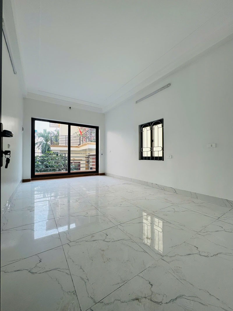 Bán Gấp Nhà 4,5 Tầng 48,2m2 Thạch Bàn - Ô Tô Tránh Gần Kề, Gần Chợ Đồng Dinh, Sổ Đỏ Sẵn Sàng! 7