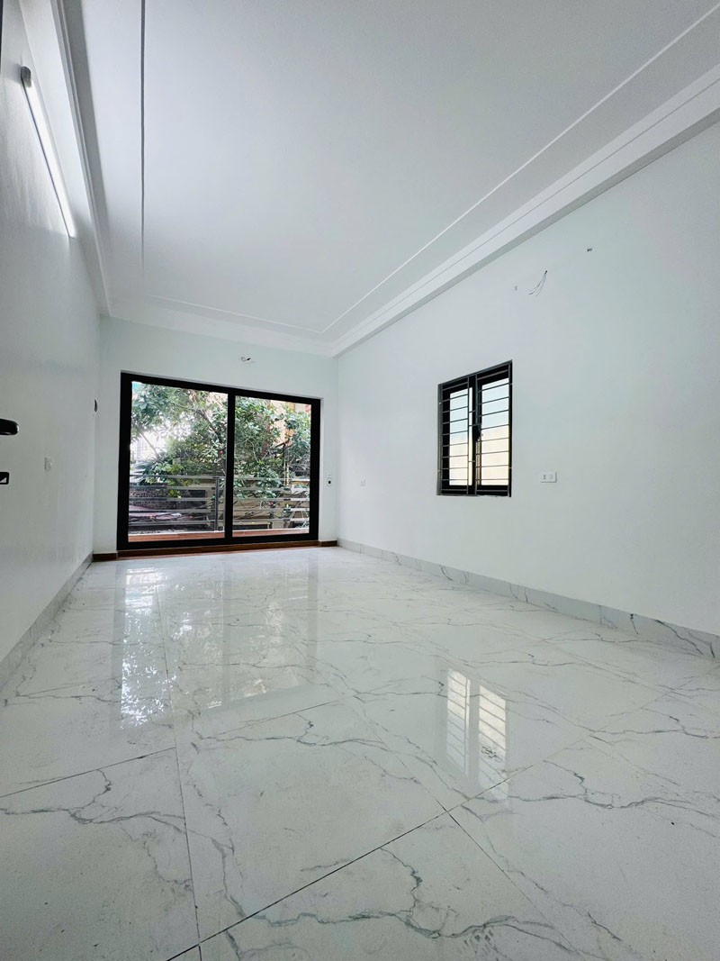 Bán Gấp Nhà 4,5 Tầng 48,2m2 Thạch Bàn - Ô Tô Tránh Gần Kề, Gần Chợ Đồng Dinh, Sổ Đỏ Sẵn Sàng! 12
