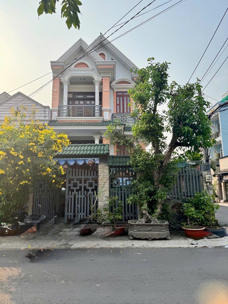 BIỆT THỰ NGANG 8.4M LÔ GÓC 2 MẶT TIỀN - NGUYỄN THỊ THƠI, Q.12