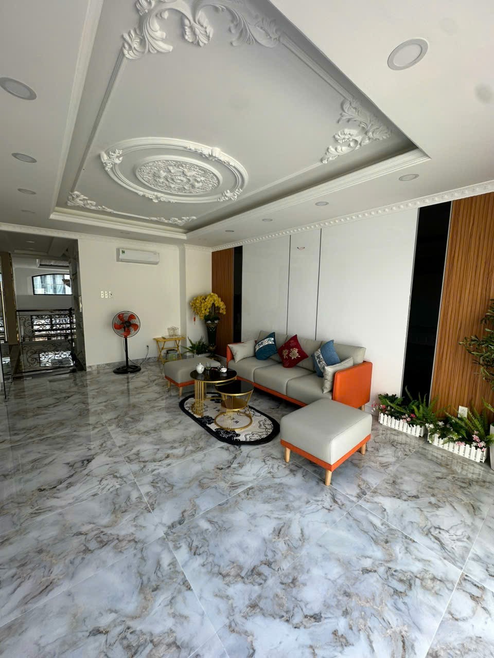 Bán nhà mới 100% đường số 41 P.Tân Quy,Quận 7 dt 4x19m,NH 4,3m 4 lầu,St Giá 18.5 Tỷ 3