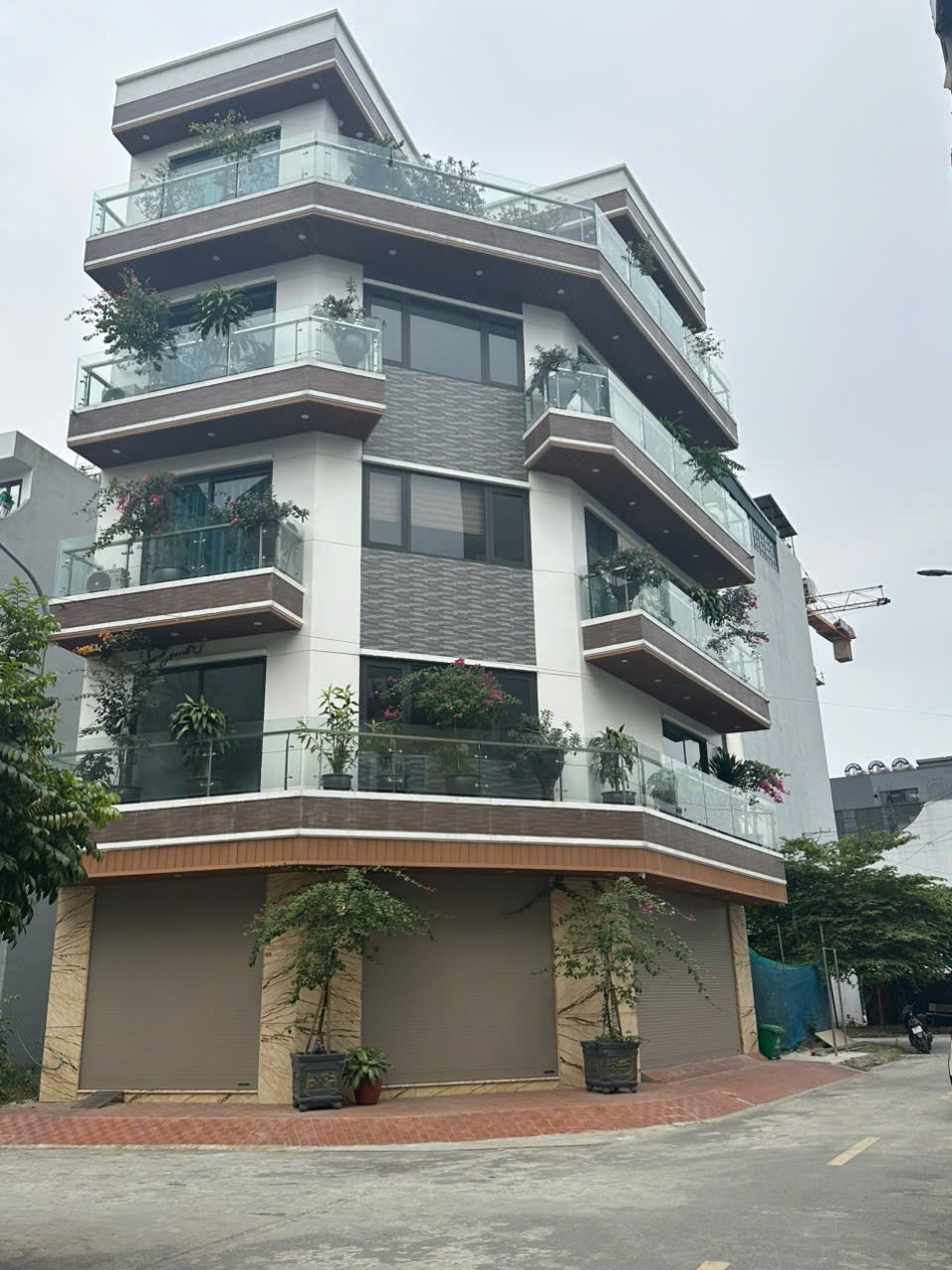 Cần bán Đất đường Lạc Long Quân, Phường Xuân La, Diện tích 350m², Giá 96 Tỷ 3