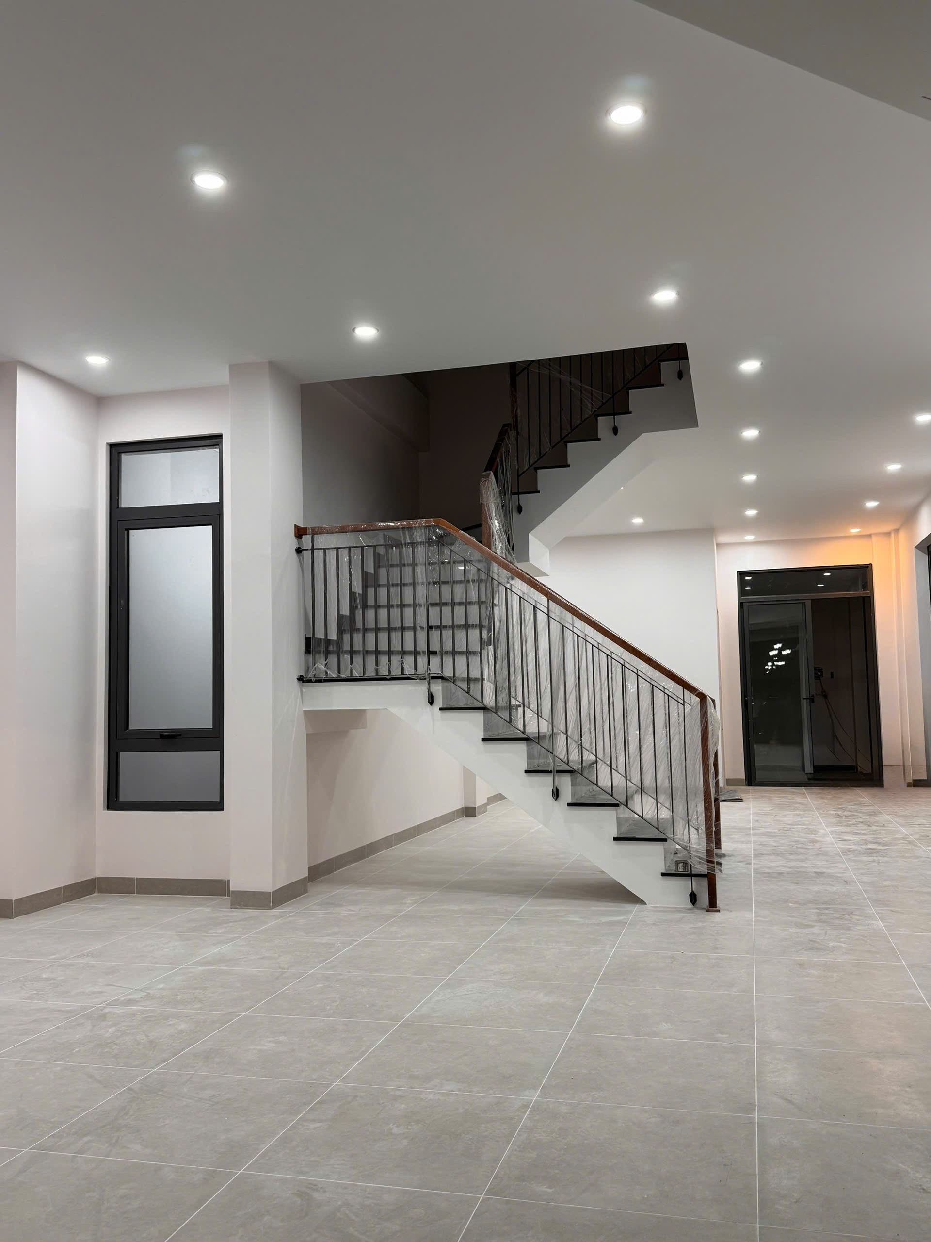 Bán nhà bốn tầng ở Khu đô thị Biển Bình Sơn Khánh Hoà 4