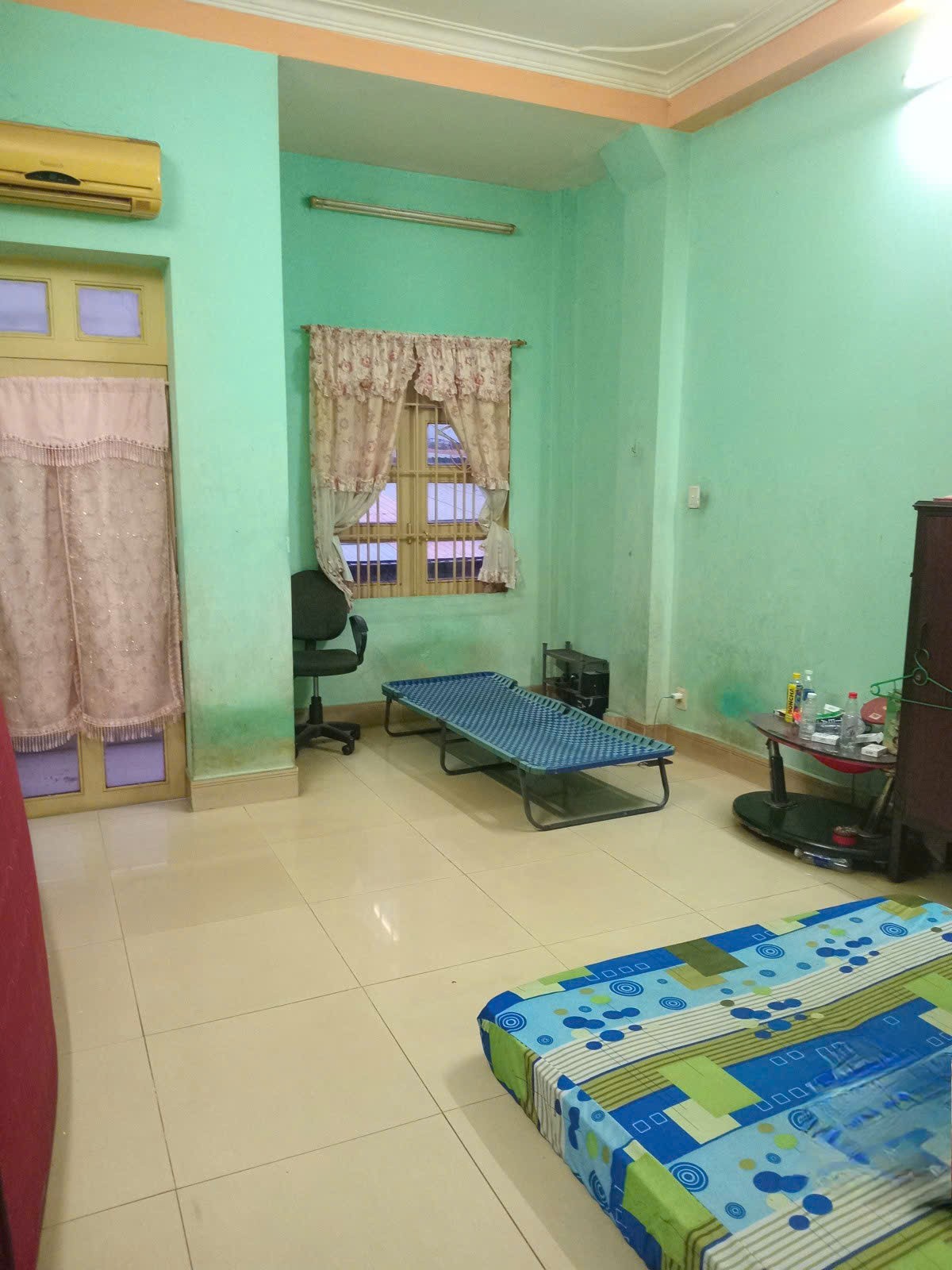 LẠC LONG QUÂN - Q11 - HẺM XE HƠI - 3 TẦNG - 5 PN 3WC ST- GIÁ 7 TỶ 2