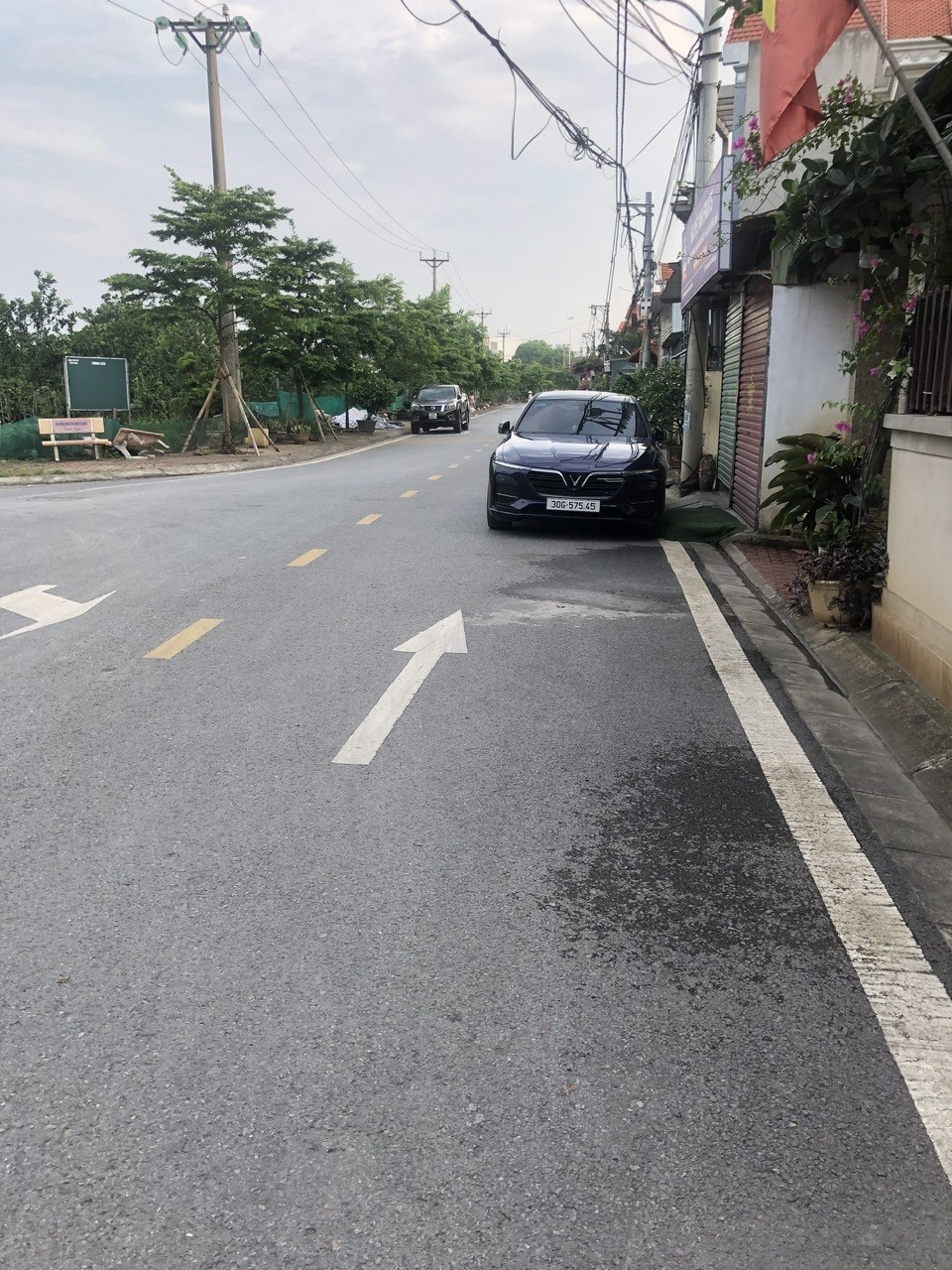 BÁN ĐẤT  TẶNG NHÀ - ĐA TỐN - GIA LÂM- ĐƯỜNG RỘNG- NGÕ THÔNG- Ô TÔ ĐỖ.56m2. NHỈNH >5tỷ