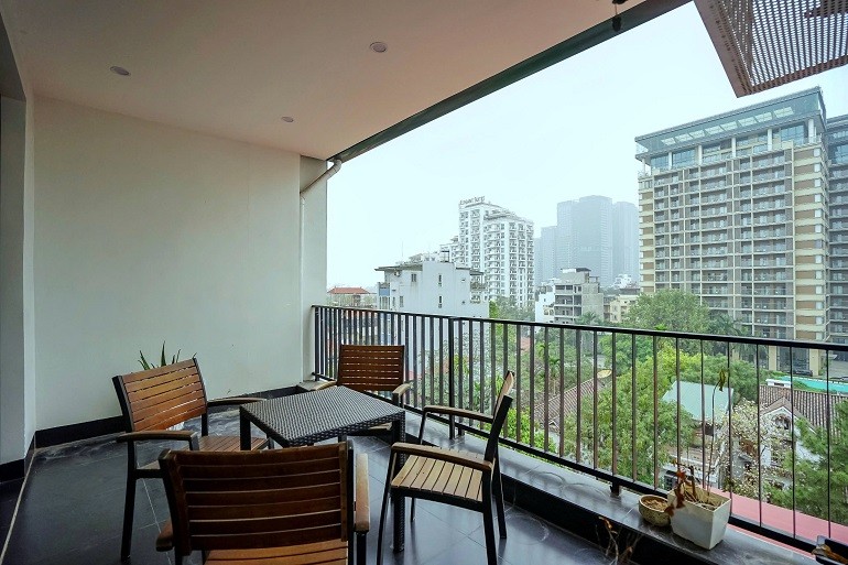 Cho thuê căn hộ thông tầng cao cấp, rộng 190m2, 3PN tại Xuân Diệu, Tây Hồ, đầy đủ nội thất 8