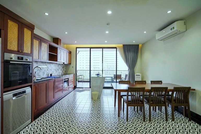 Cho thuê căn hộ thông tầng cao cấp, rộng 190m2, 3PN tại Xuân Diệu, Tây Hồ, đầy đủ nội thất 10