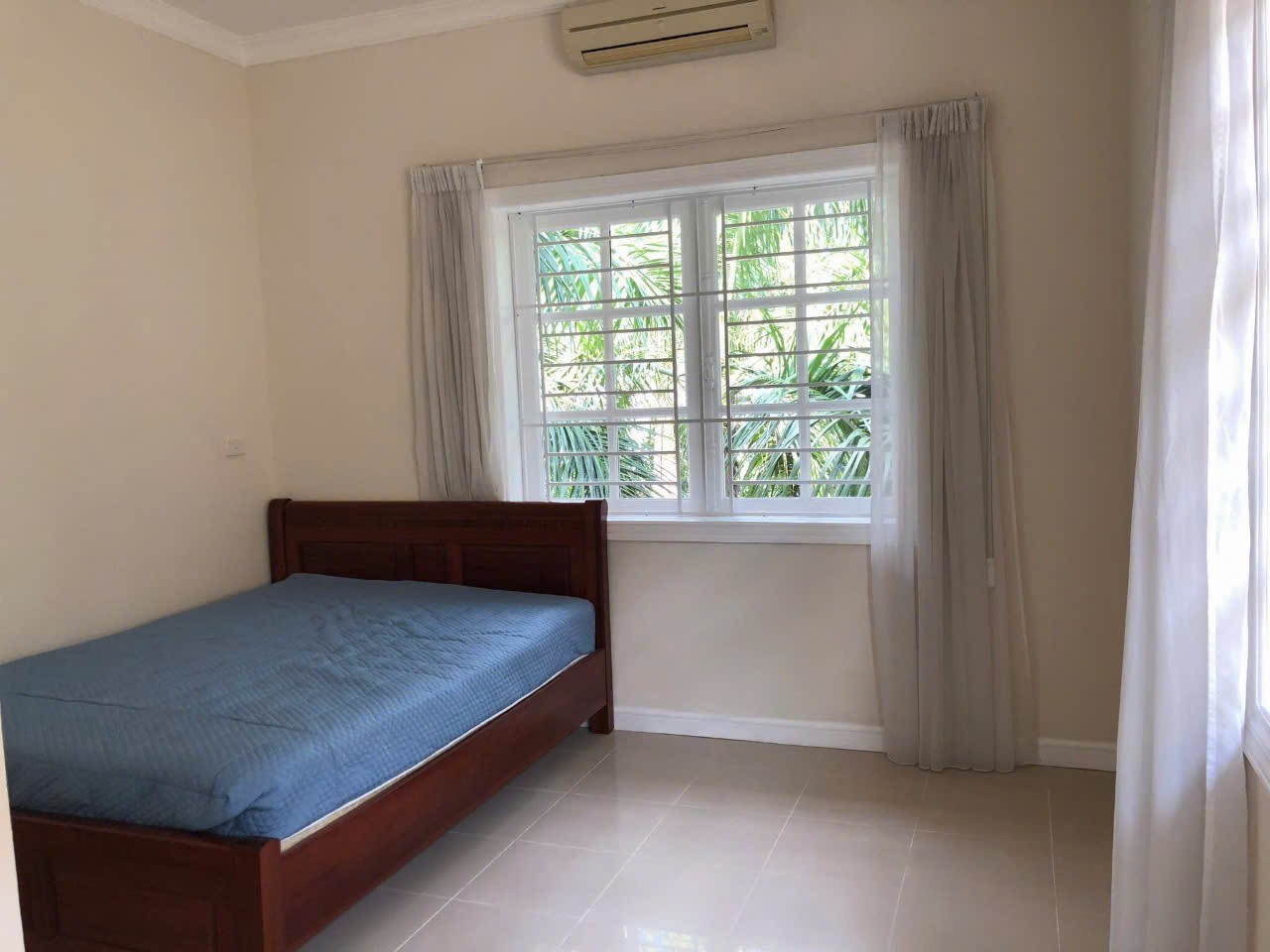 BIỆT THỰ SANG TRỌNG 180M2 KHU CIPUTRA - VỊ TRÍ VÀNG, GIÁ TỐT NHẤT CHỈ 64 TỶ 5