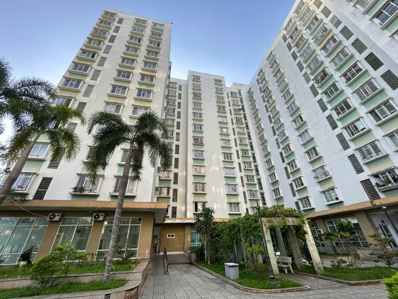 CẦN BÁN CĂN HỘ CHUNG CƯ TẠI BÌNH ĐÔNG (P7,Q8 cũ) – GIÁ CHỈ 1 TỶ 950 – FULL NỘI THẤT 8