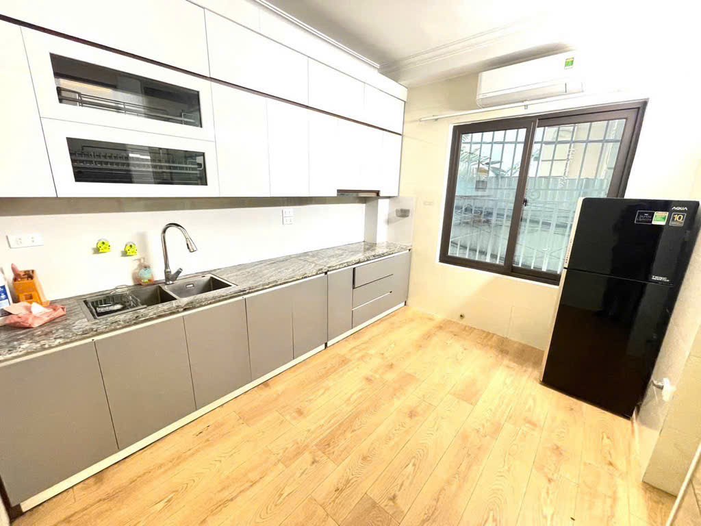 nhà an dương vương, 30m2 x 5 tầng mới tinh, ô tô đỗ gần nhà, mặt tiền 4m, 7 tỷ 2