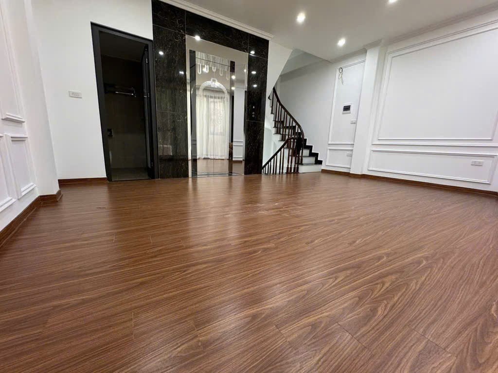 NHÀ GẦN CHỢ CỔ NHUẾ – 6 TẦNG x 34M2 - THANG MÁY – SỔ ĐỎ SẴN 3