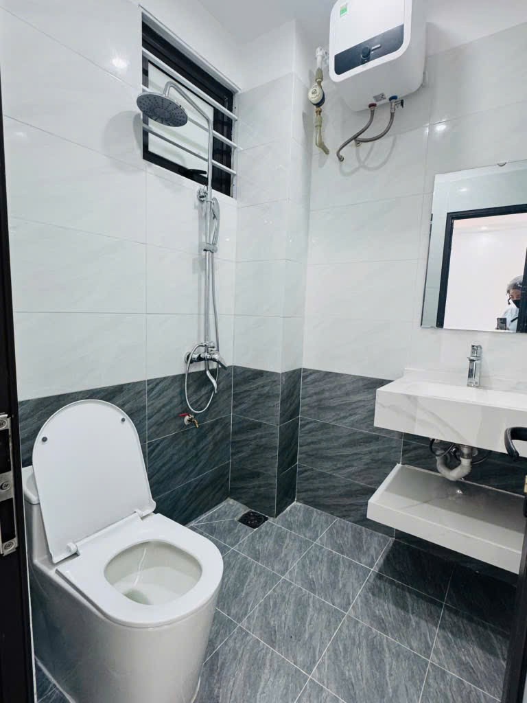 NHÀ NGUYỄN HOÀNG – 36M2 X 5 TẦNG – NGÕ NÔNG – 6.3 TỶ 3