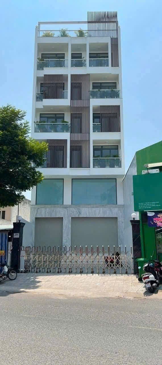 TÒA VĂN PHÒNG 8 TẦNG (8X25) THANG MÁY MẶT TIỀN TRẦN THỊ CỜ, Q.12