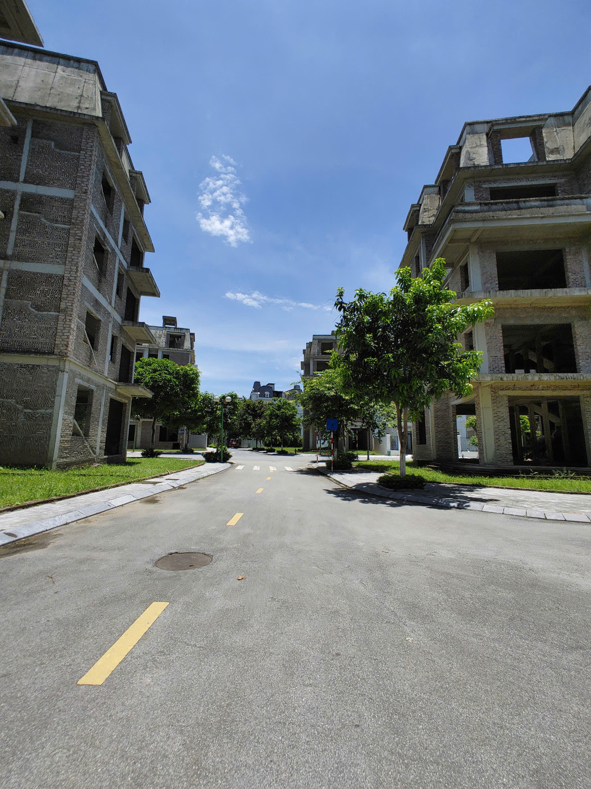 SHOPHOUSE HAI MẶT ĐƯỜNG, 230M2 THUẬN TIỆN KINH DOANH KĐT LIDECO(0915458886)