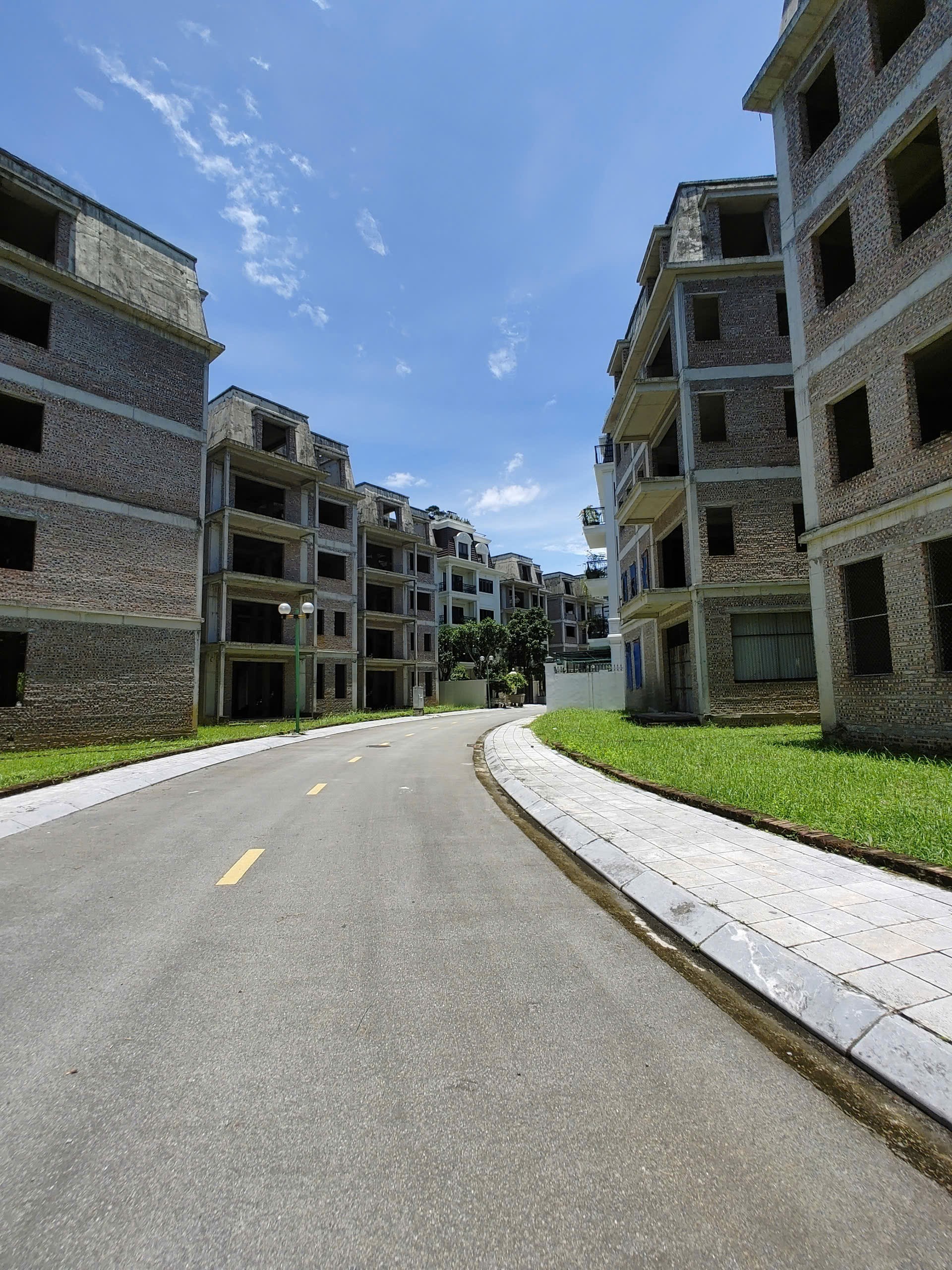 SIÊU PHẨM BIỆT THỰ VIEW HỒ 380M2, DÃY NV23 KĐT LIDECO (0915458886) 2