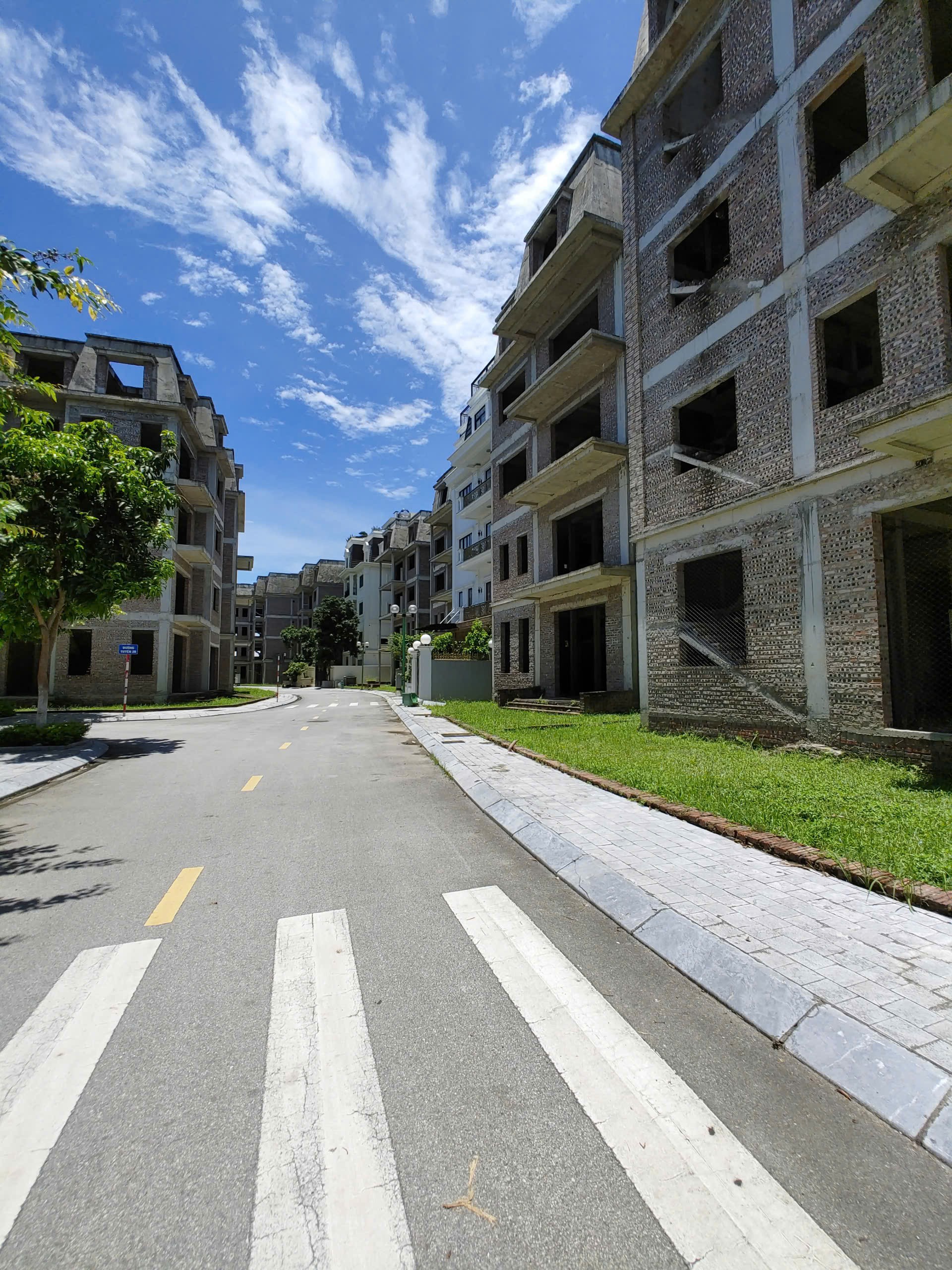 BIỆT THỰ VIEW CÔNG VIÊN, HAI MẶT ĐƯỜNG, GẦN HỒ ĐIỀU HÒA KĐT LIDECO (0915458886) 2