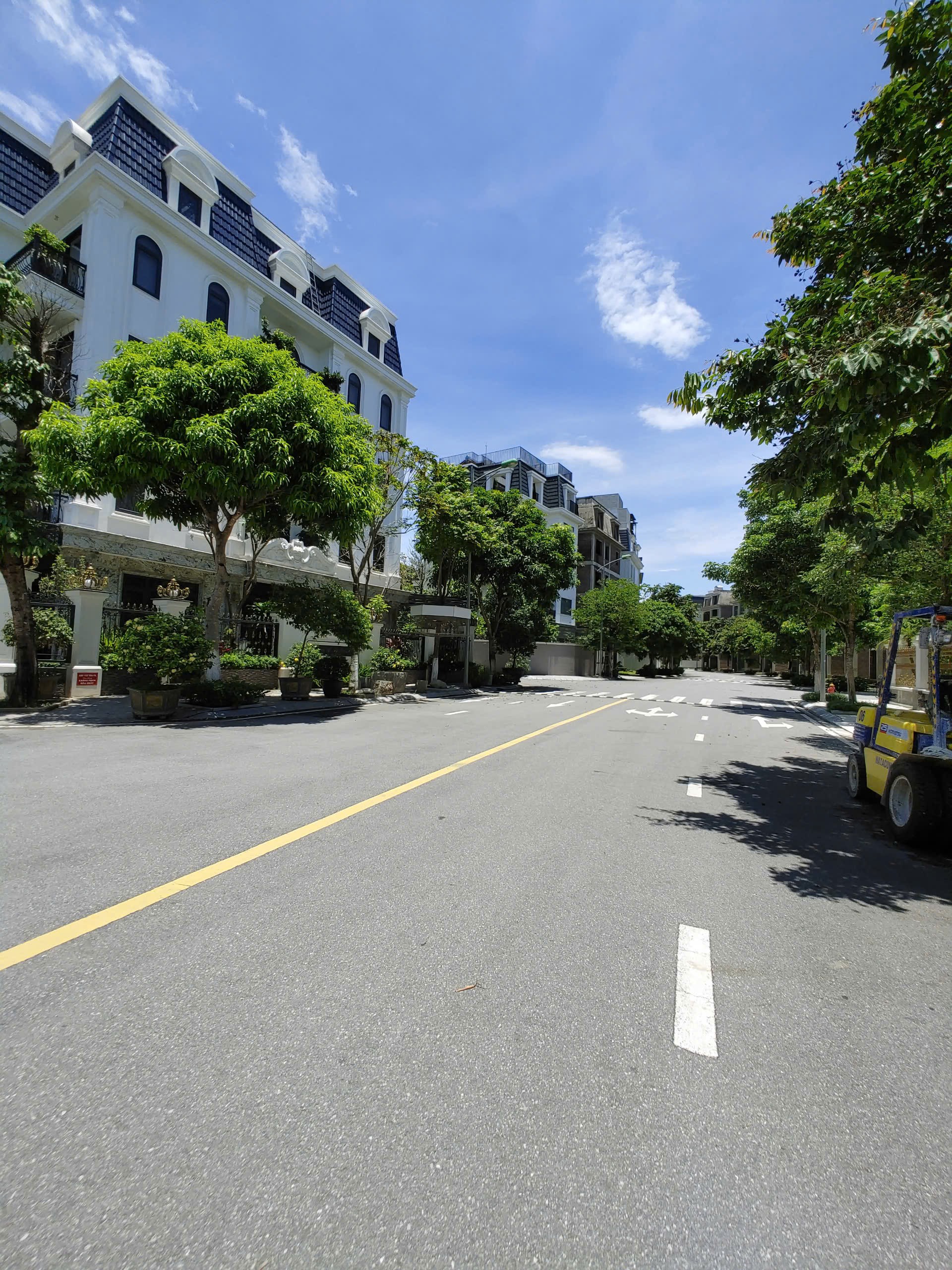 BIỆT THỰ NV19, VIEW 2 SANG CIENCO5 , HƯỚNG ĐB KĐT LIDECO (0915458886) 2