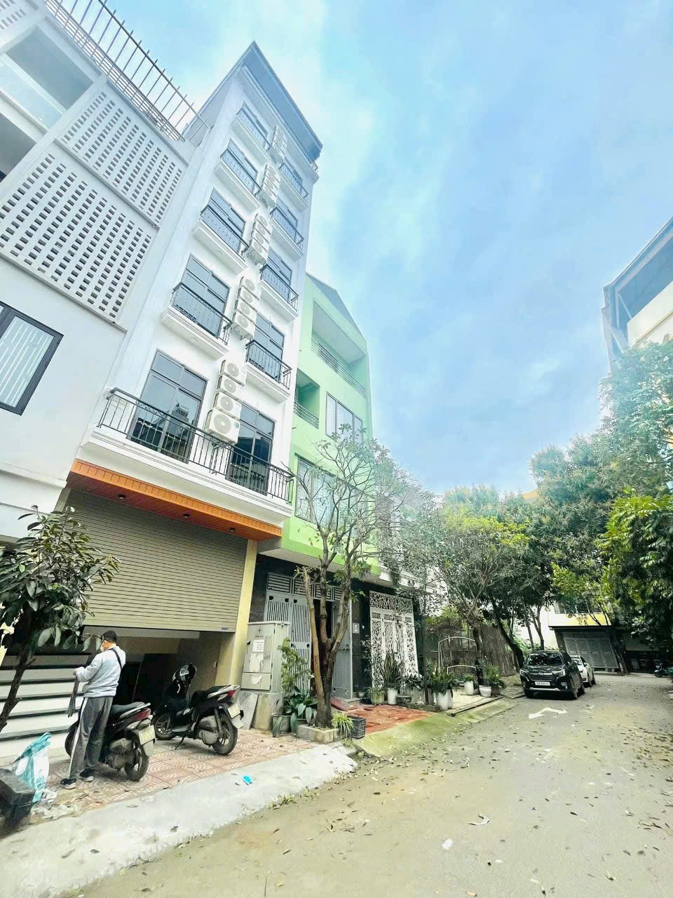 GẤP GẤP GẤP, 100m nhà riêng Tân Mai, chỉ hơn 7 tỷ, MT hiếm 7.9m, ôtô, LH 0886962299