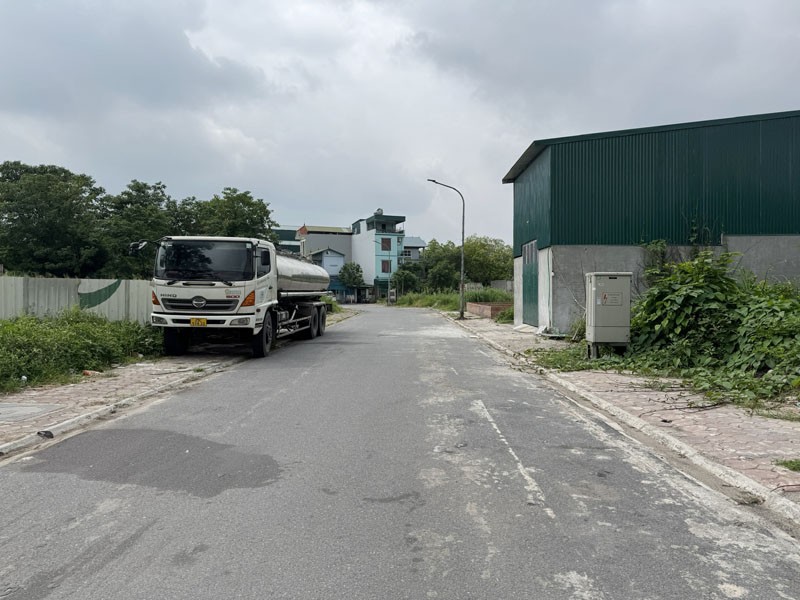 Bán gấp 113,7m2 đất hai đường trước sau đều ô tô tránh tại Làng Cam, Cổ Bi – Gần chợ 3