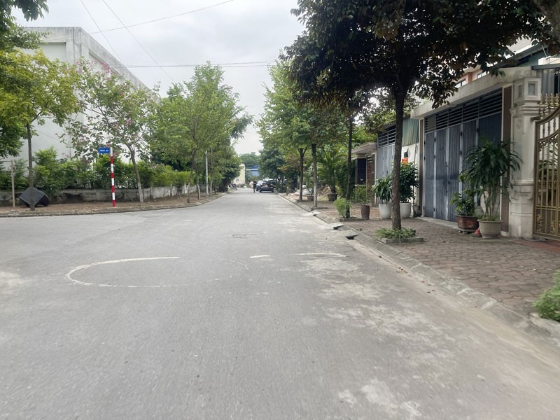 Chính Trung Gia Lâm: Bán đất 135,5m2 mặt tiền 5m - Tiềm năng kinh doanh lớn