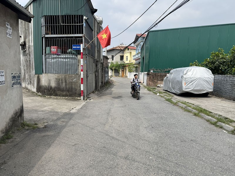 Bán Lô Góc - Đất Đông Dư 247m2 - Vị trí đẹp, gần trường chợ, không khí trong lành 2