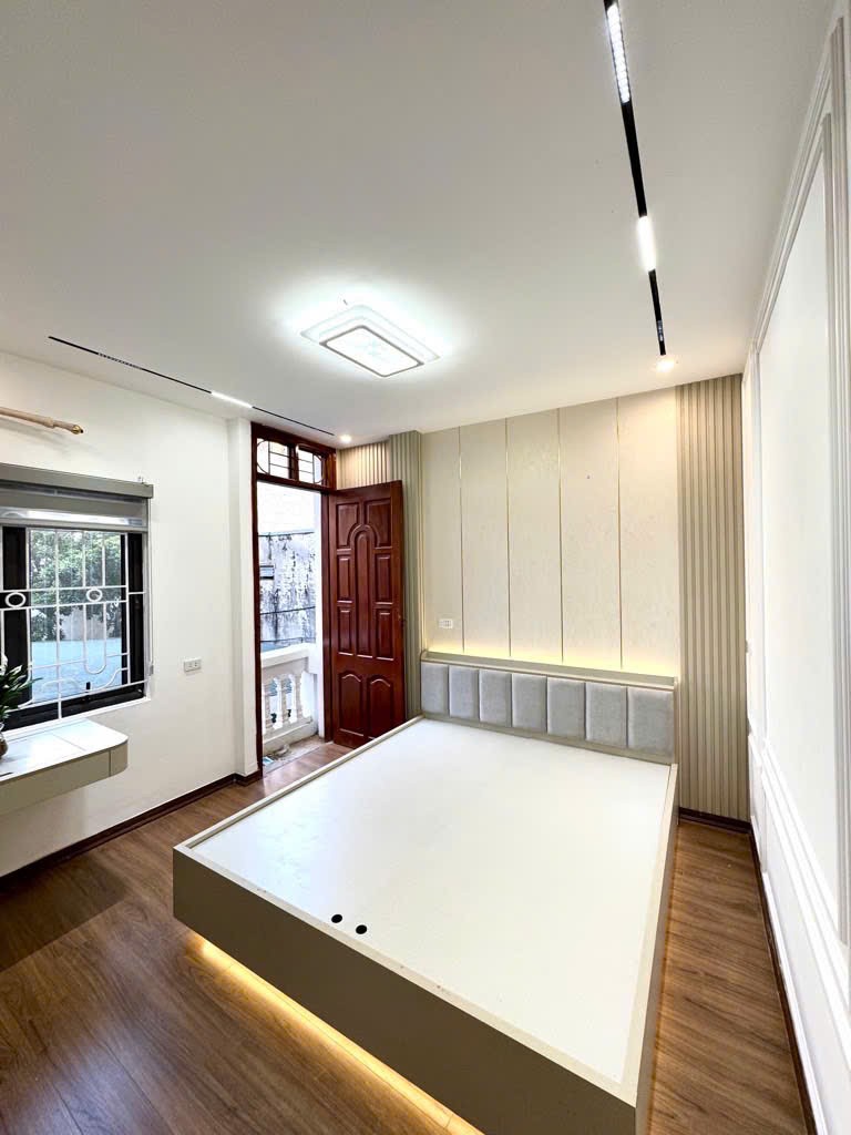 NHÀ YÊN HÒA – 31m² x 5 TẦNG – MẶT TIỀN 5M – GẦN TRUNG KÍNH - 8.2 TỶ 2