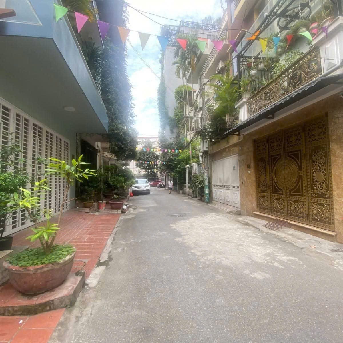 BÁN NHÀ TRUNG KÍNH – CẦU GIẤY – 90M² – GIÁ 14,5 TỶ 2