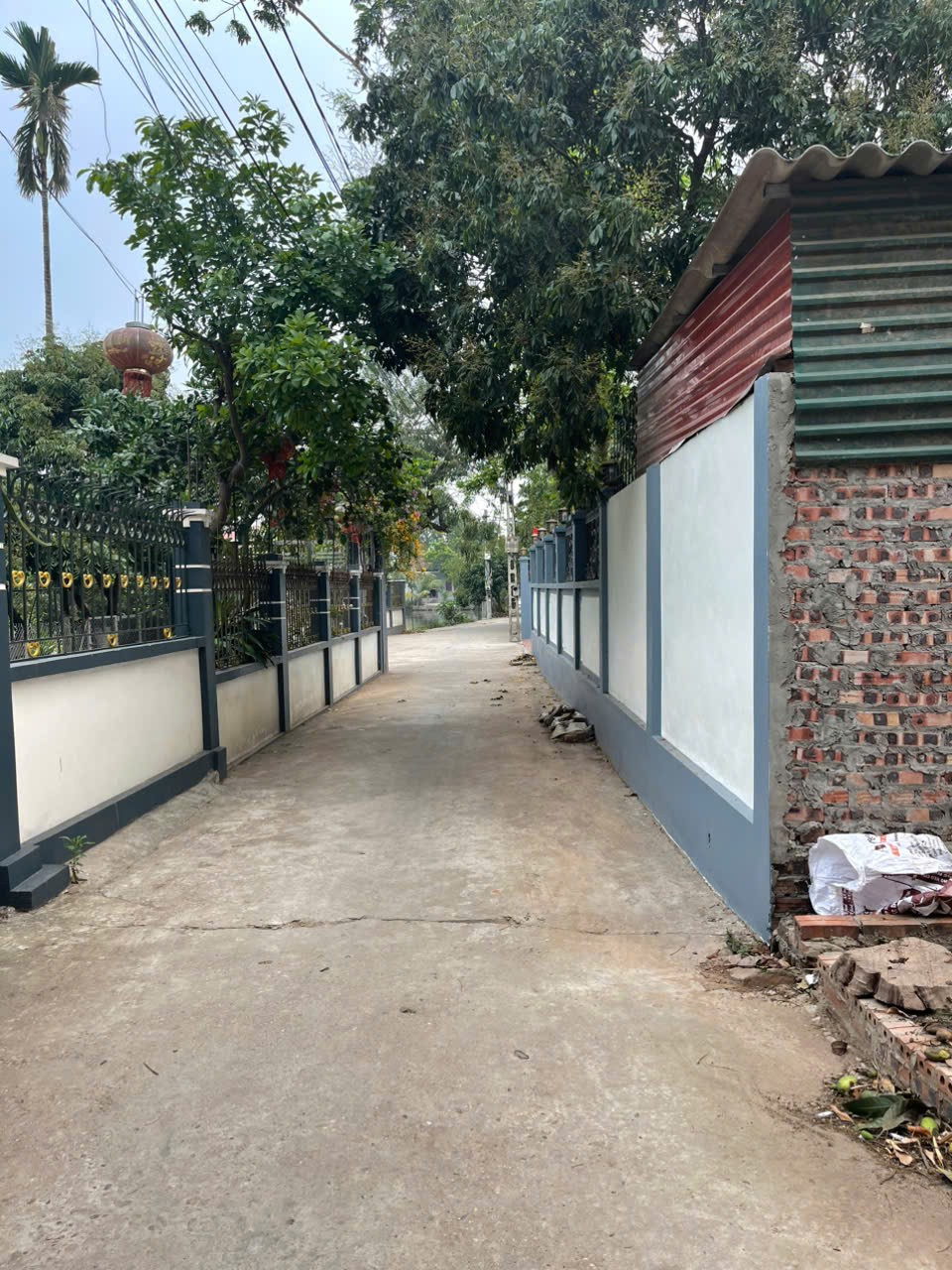 Nhỉnh 1 tỷ, sở hữu 40m Phúc Thọ, gần hồ điều hòa, dân cư đông đúc. Sẵn sổ giao dịch 2