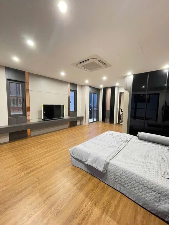 SIÊU PHẨM PHÂN LÔ Ô TÔ VÀO NHÀ Ngọc Thụy 52m2 X 6 tầng, mặt tiền 4.7m, 13.8 tỷ Long Biên. 2