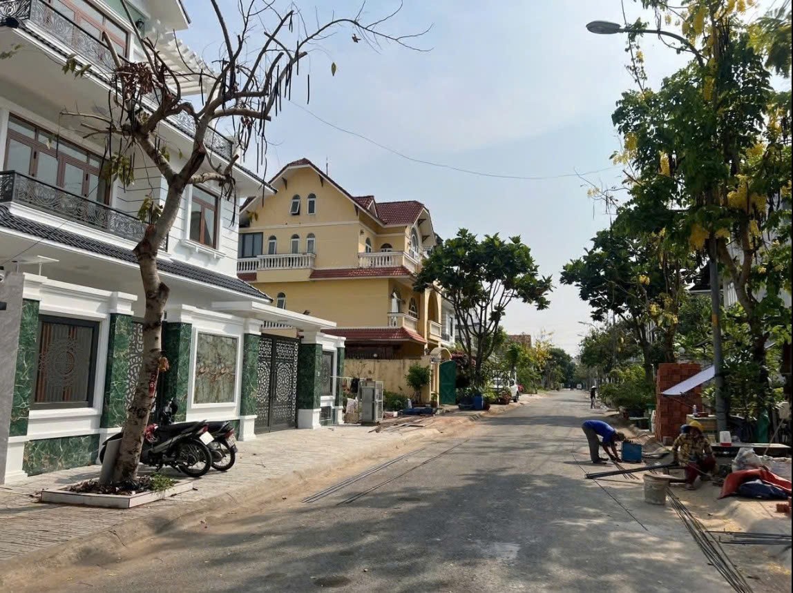 Cho thuê Nhà mặt tiền Phường Phước Long B, Quận 9, Diện tích 217m², Giá 026 Triệu/tháng 2