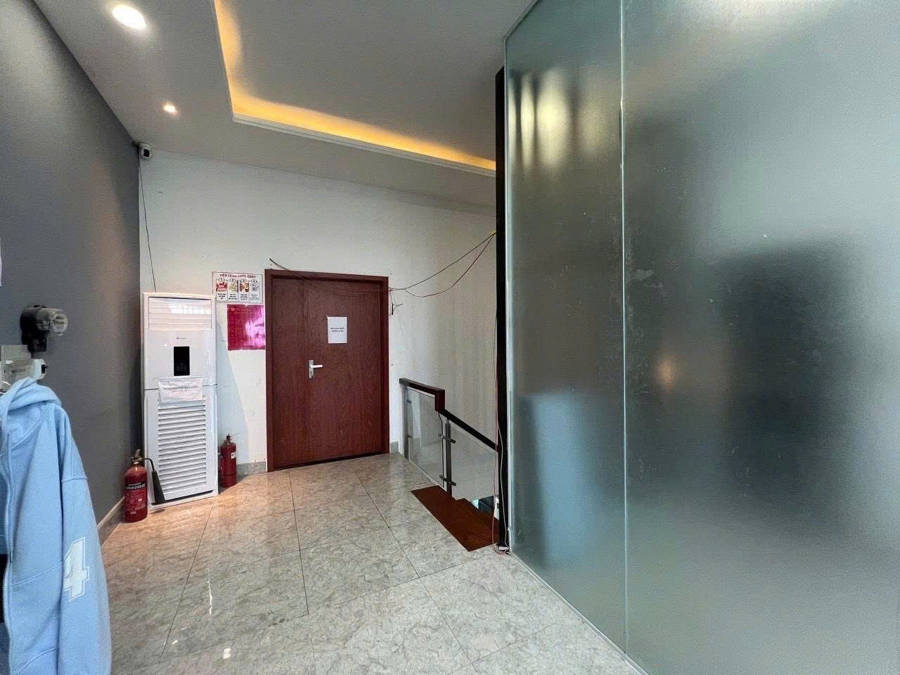 Cho thuê Văn phòng Phường Thủ Thiêm, Quận 2, Diện tích 140m², Giá 120 Triệu/tháng 9