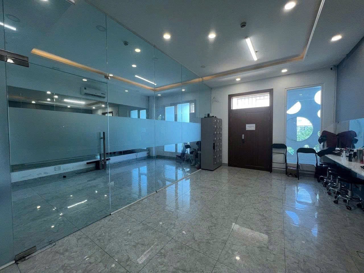 Cho thuê Văn phòng Phường Thủ Thiêm, Quận 2, Diện tích 140m², Giá 120 Triệu/tháng 6