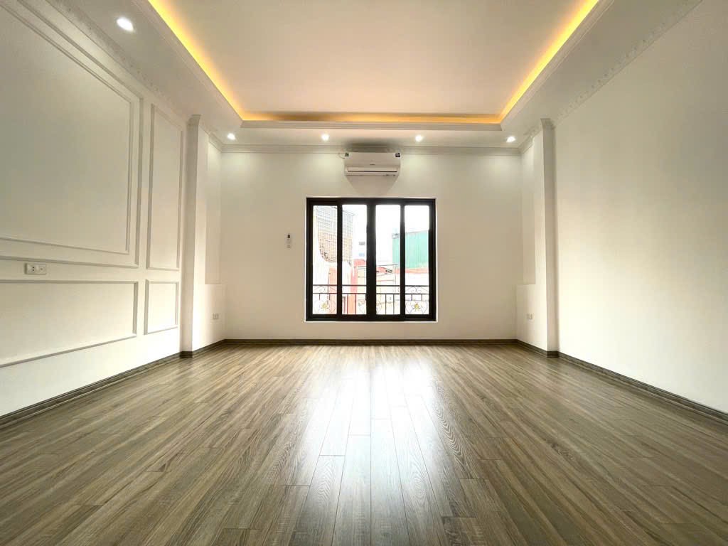 NHÀ MỚI TINH TRẦN CUNG – 35M2 – 5 TẦNG – MẶT TIỀN 4.5M – Ô TÔ LÙI CỔNG – 8 TỶ 3