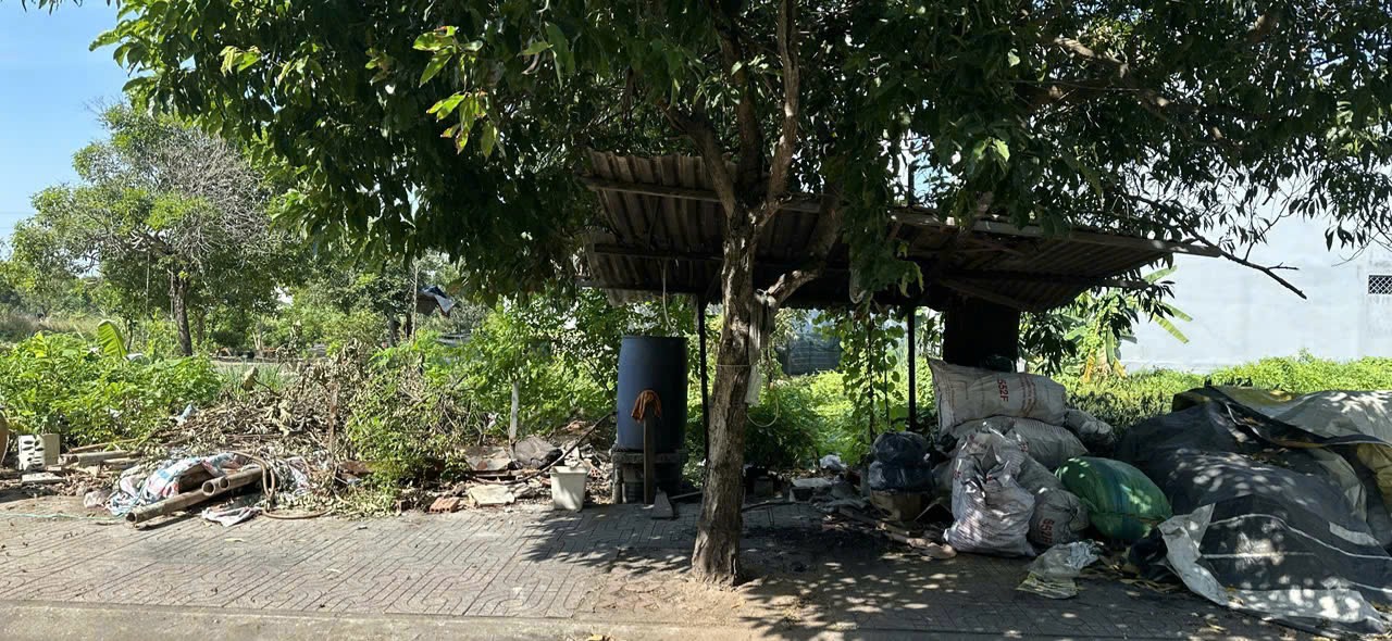 Cần bán Đất Phường Phú Hữu, Quận 9, Diện tích 111m², Giá 9 Tỷ 3