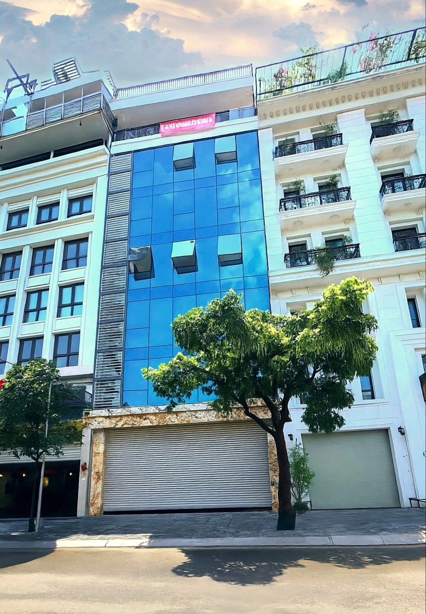Cần bán Văn phòng đường Xuân La, Phường Xuân La, Diện tích 260m², Giá 165 Tỷ